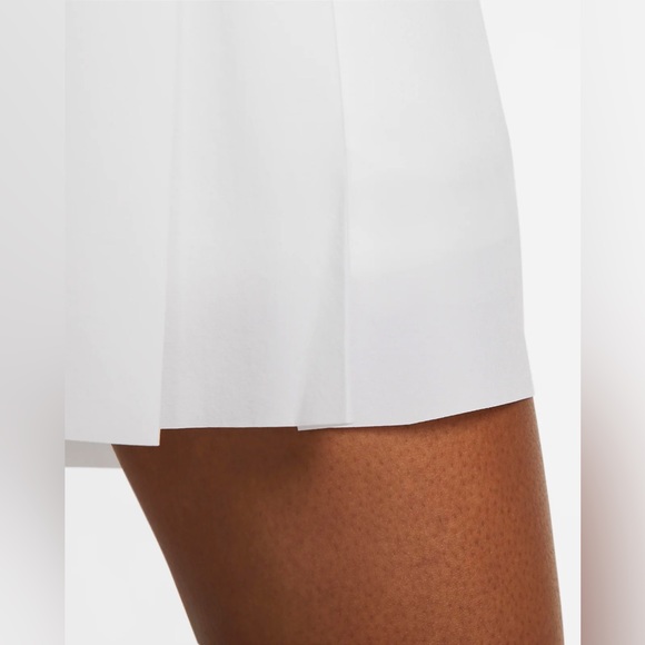 NIKE Dri-FIT UV Ace Women's Golf Skirt - Picture 7 of 15